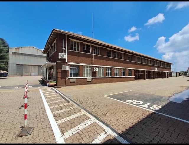6,000M² WAREHOUSE TO LET IN DUNCANVILLE